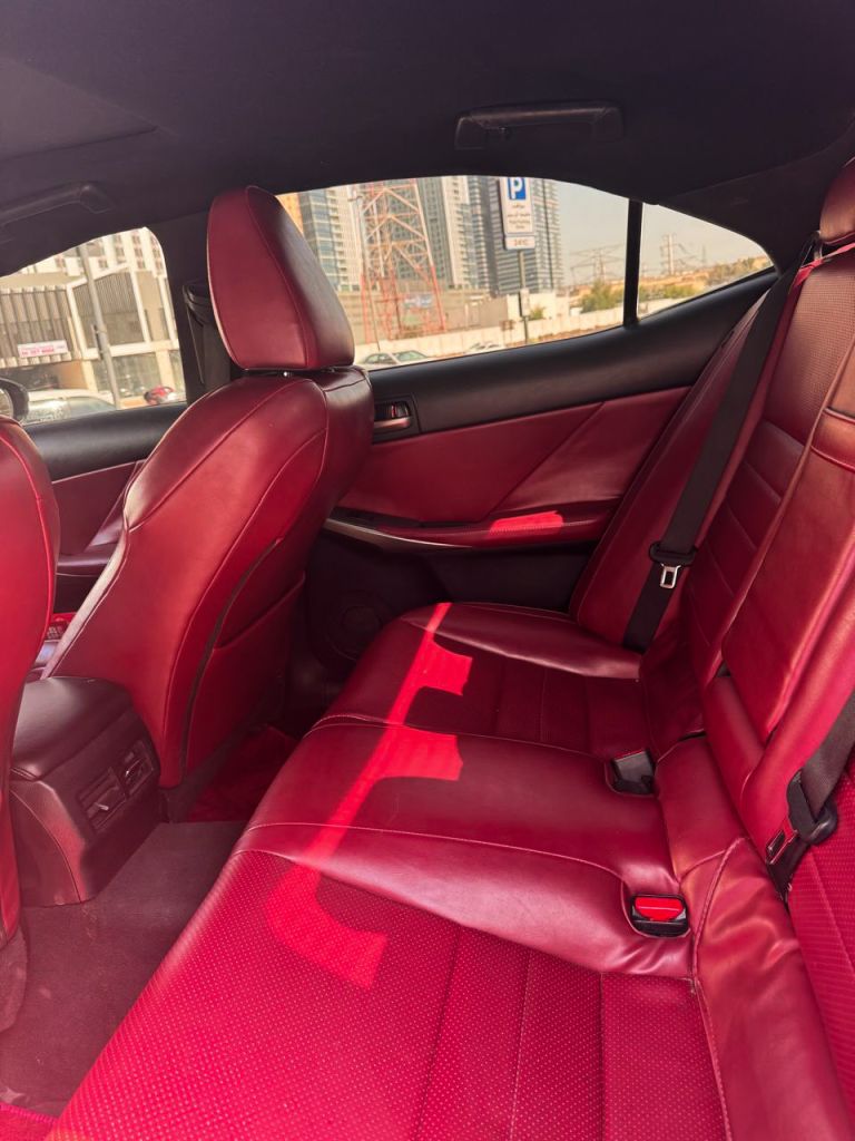 Lexus IS300 F Sport (2018)