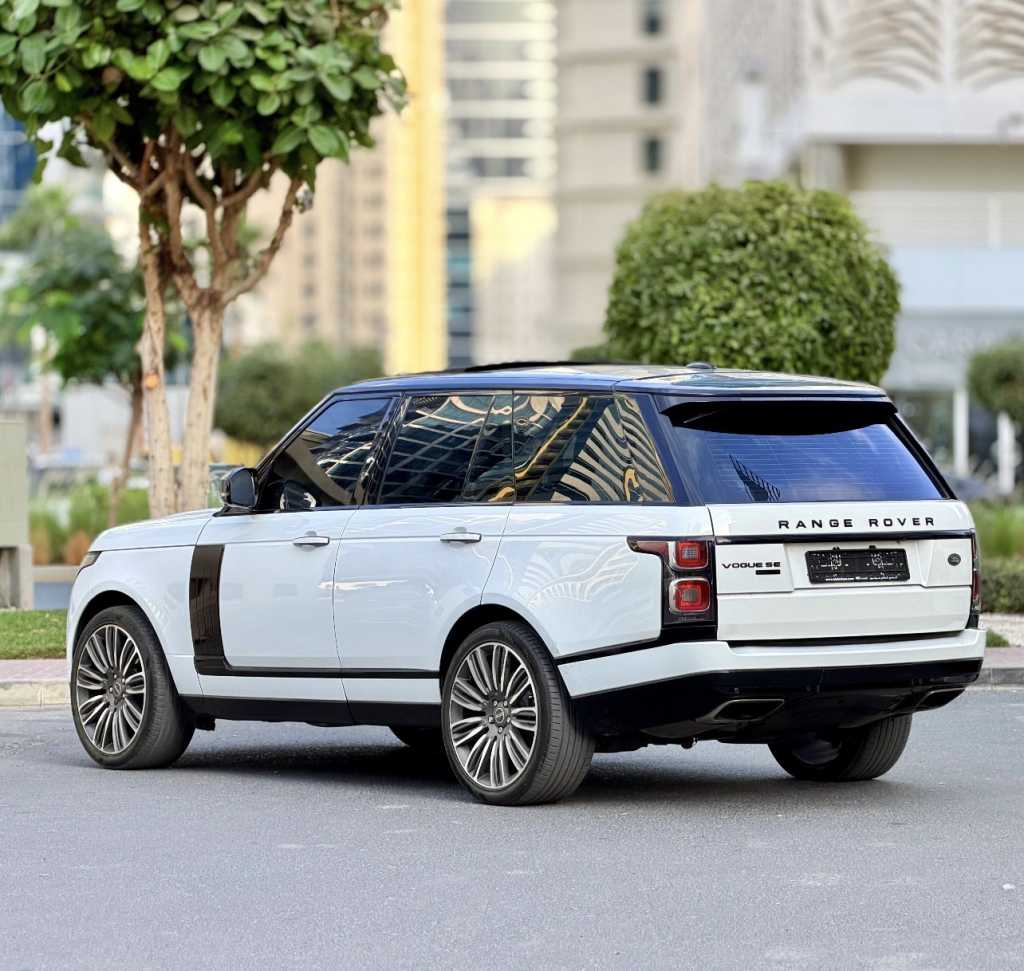 Land Rover Range Rover Vogue SE (2014)