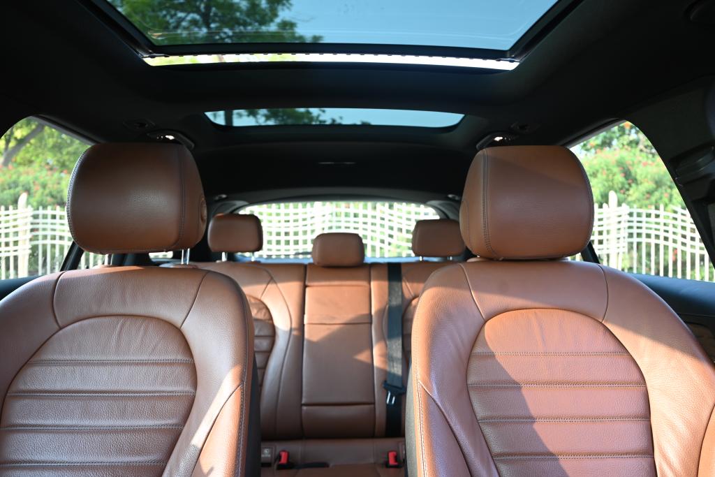 Mercedes-Benz GLC 300 Std (2018)