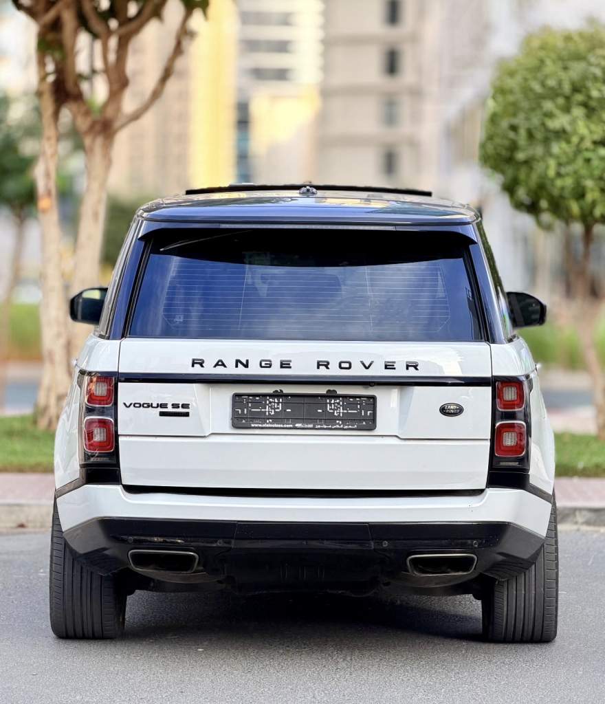 Land Rover Range Rover Vogue SE (2014)