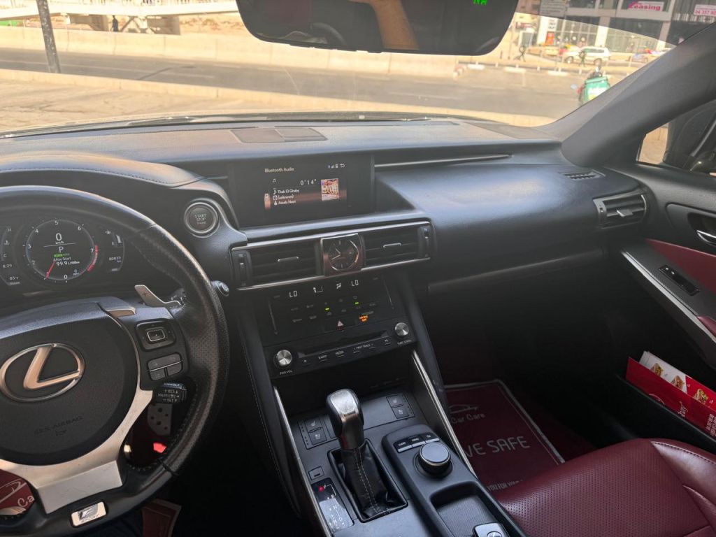 Lexus IS300 F Sport (2018)